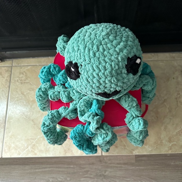 Crochet Octopus - Picture 2 of 4